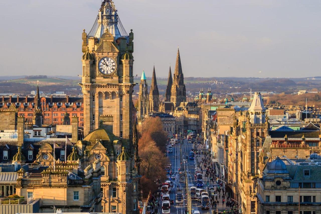 Spacious City Centre Family Room Edimburgo Exterior foto